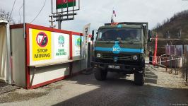 Sülhməramlılara aid 4 avtomobil Laçın yolundan maneəsiz keçib (FOTO)