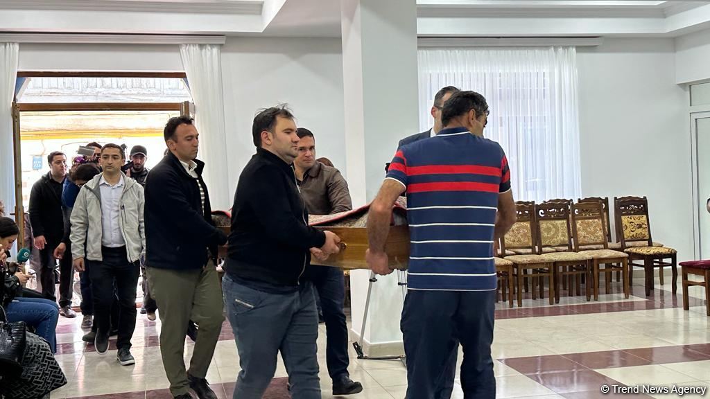 Xalq artisti İrana Tağızadə dəfn olunub (FOTO)