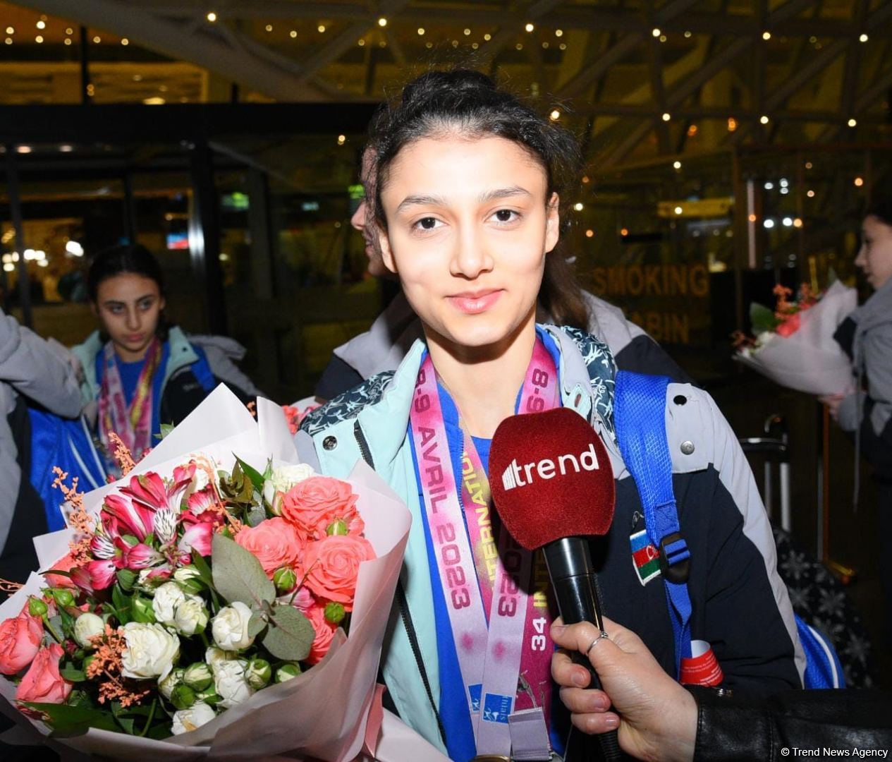 Azərbaycan gimnastları Fransadan medallarla qayıdıblar (FOTO)