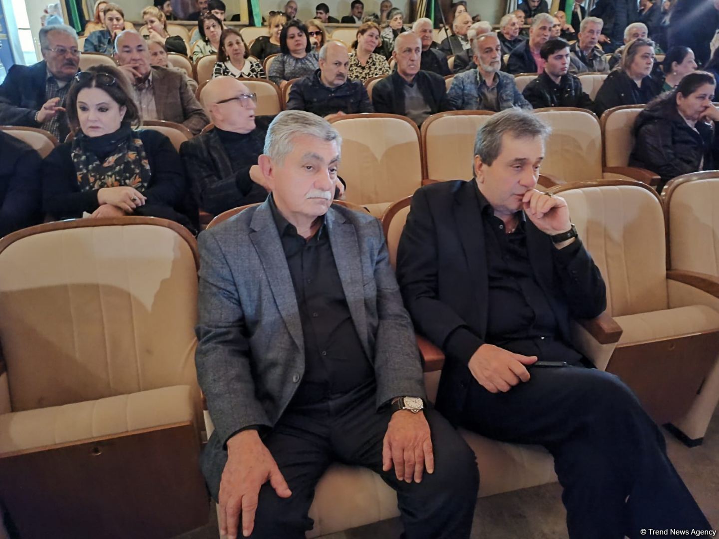 Xalq artisti Azərpaşa Nemətovla vida mərasimi keçirilir (FOTO)