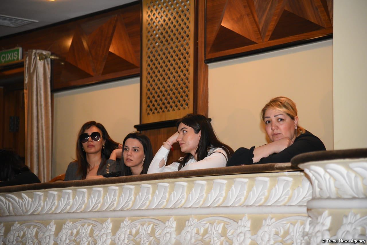 Xalq artisti Azərpaşa Nemətovla vida mərasimi keçirilir (FOTO)