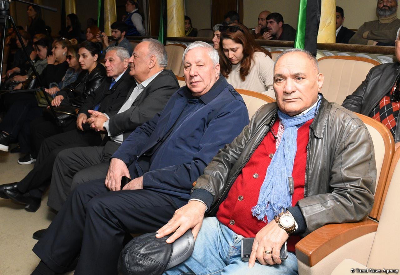 Xalq artisti Azərpaşa Nemətovla vida mərasimi keçirilir (FOTO)