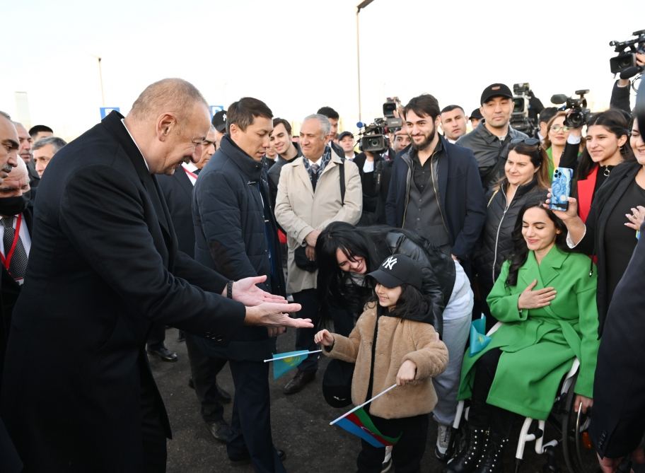 Prezidenti İlham Əliyev Astanada Heydər Əliyev küçəsinin açılışında iştirak edib (FOTO) (YENİLƏNİB)