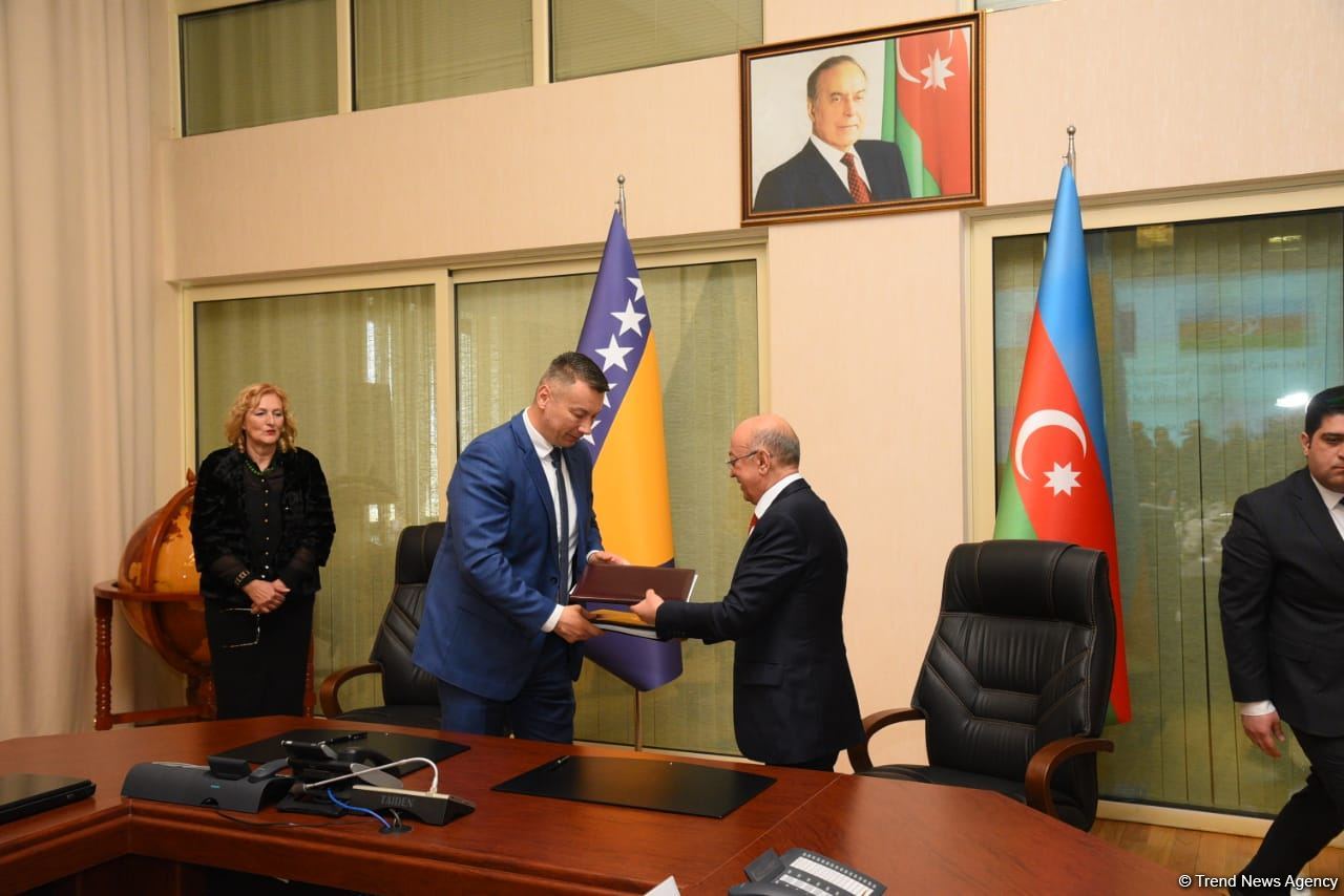 Azərbaycanla Bosniya və Herseqovina arasında təbii fəlakətlərdən mühafizə sahəsində saziş imzalanıb (FOTO)