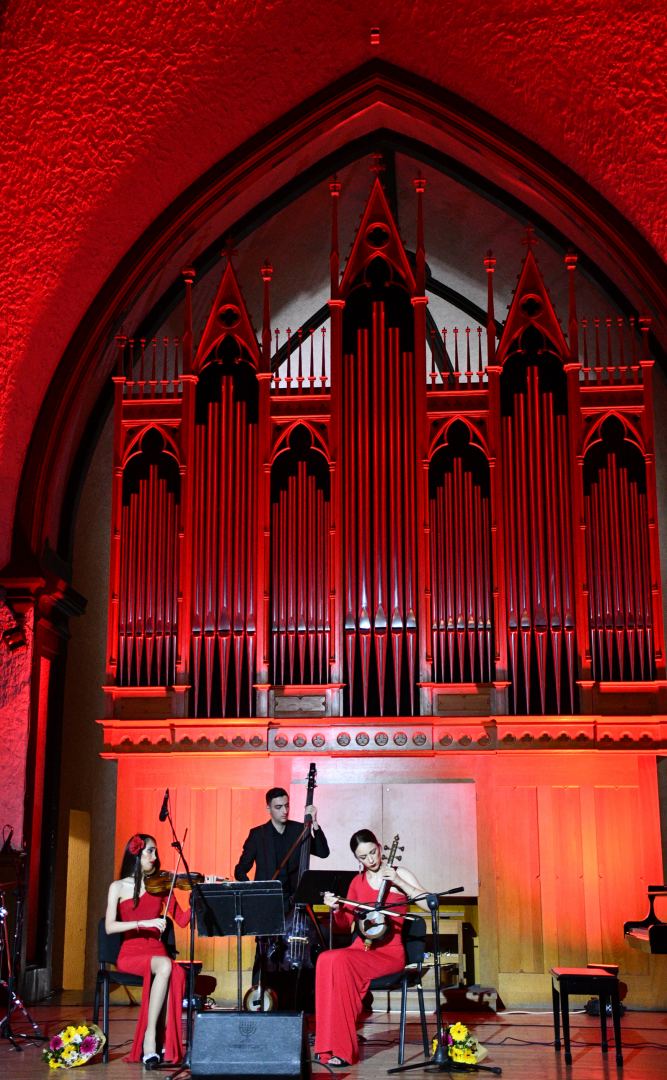 “Şərq və Qərbin astanasında” adlı konsert təşkil olunub (FOTO)