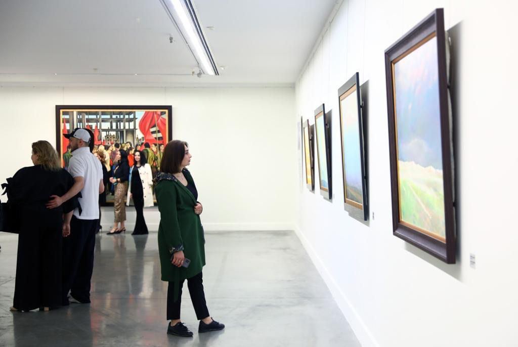 Tbilisidə Çingiz Fərzəliyevin “Zamanın pillələri ilə” adlı yubiley sərgisinin açılış mərasimi baş tutub - FOTO