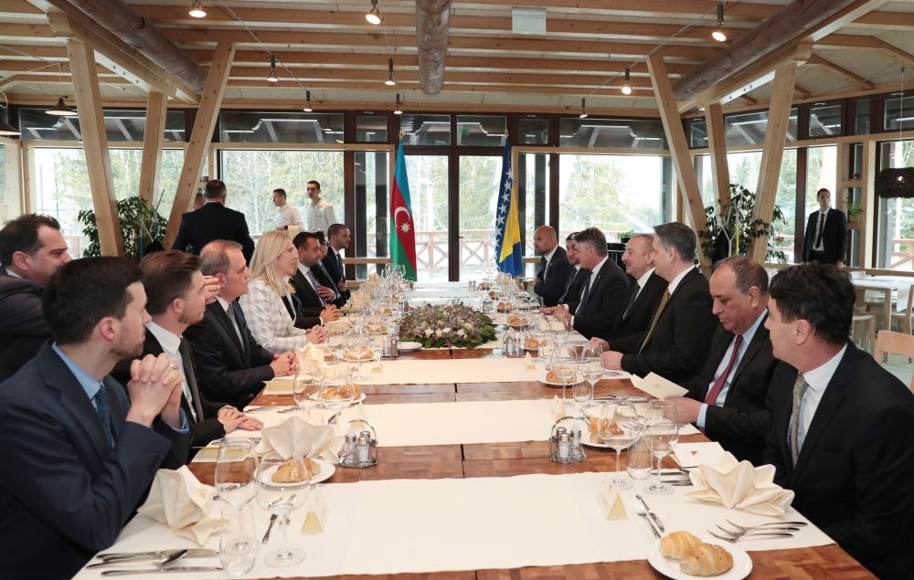 Sarayevoda Prezident İlham Əliyevin şərəfinə rəsmi nahar verilib (FOTO/VİDEO)