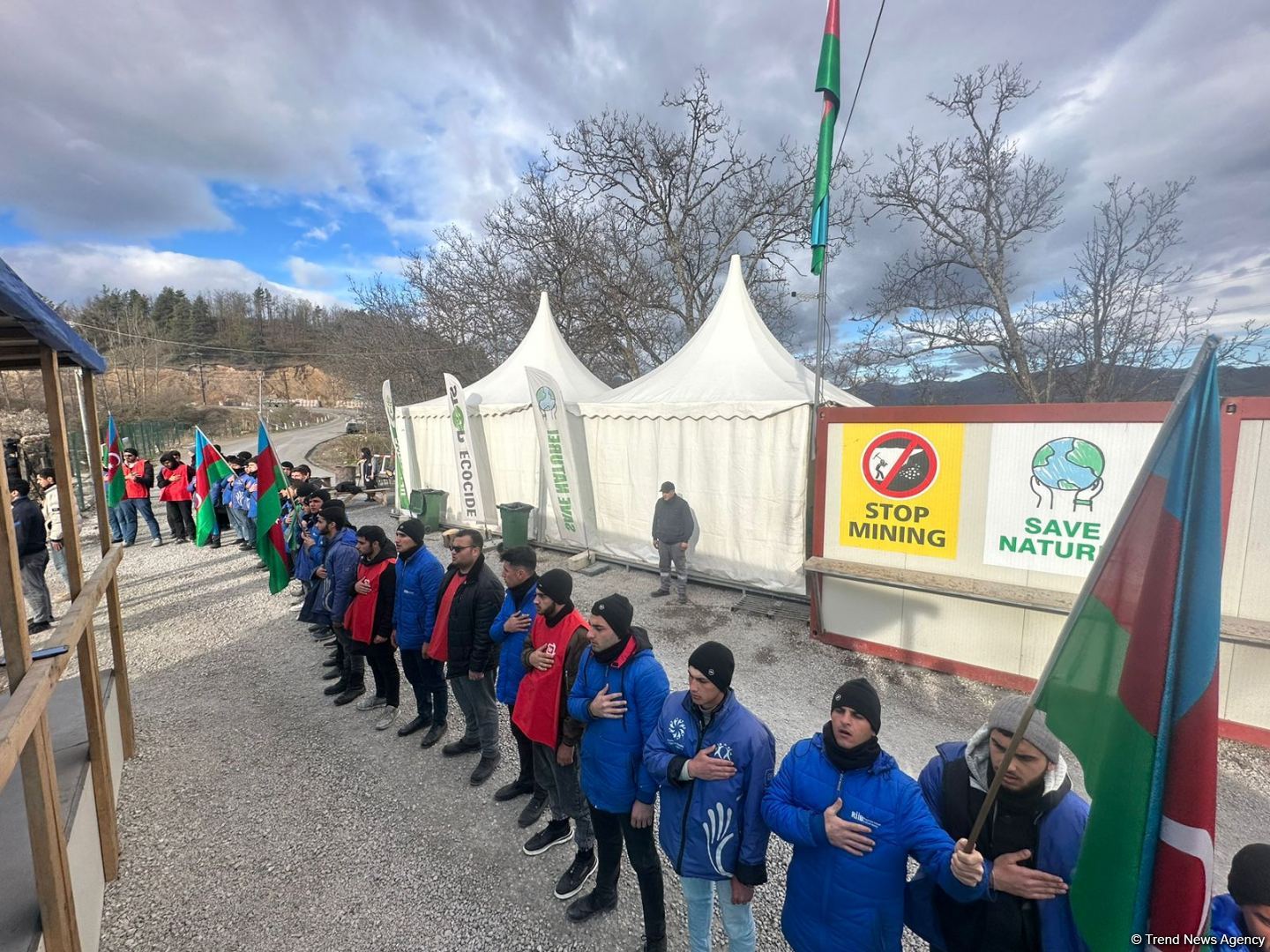 Laçın-Xankəndi yolundakı aksiya 124 gündür davam edir (FOTO)