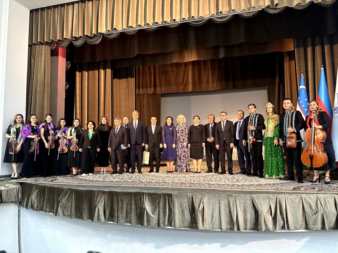 Özbəkistanda “Şuşa günləri” çərçivəsində Gülnarə Xəlilovanın "Qarabağ" kolleksiyası təqdim olunub (FOTO )