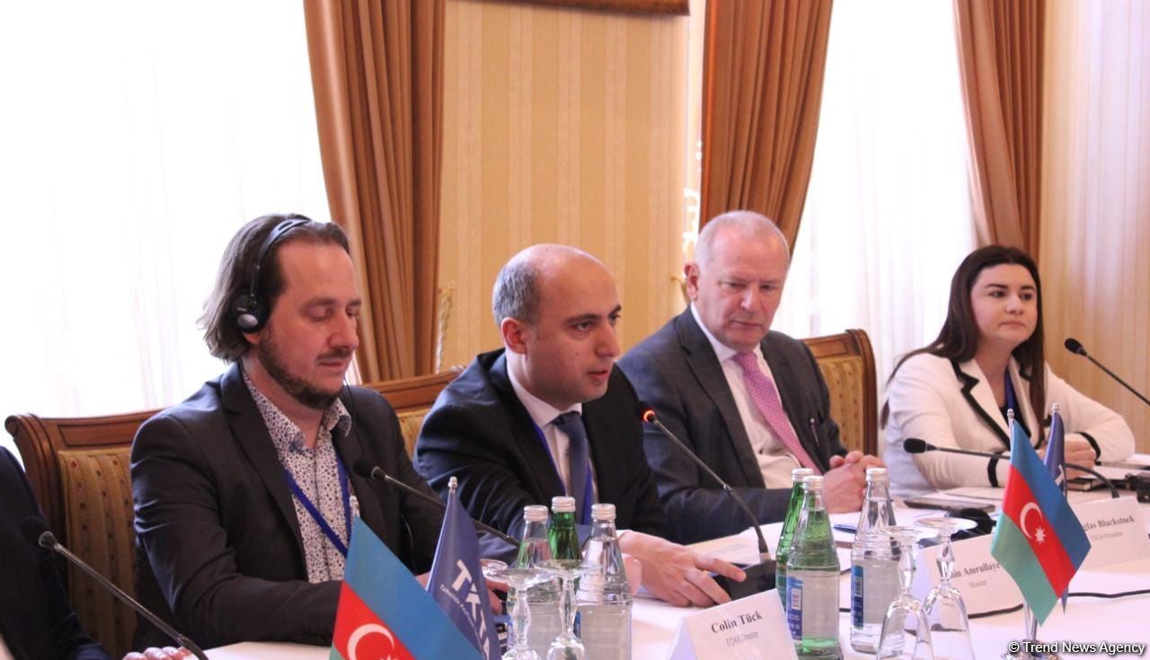 Ali təhsil müəssisələrinin çox dar profili var - Nazir (FOTO)