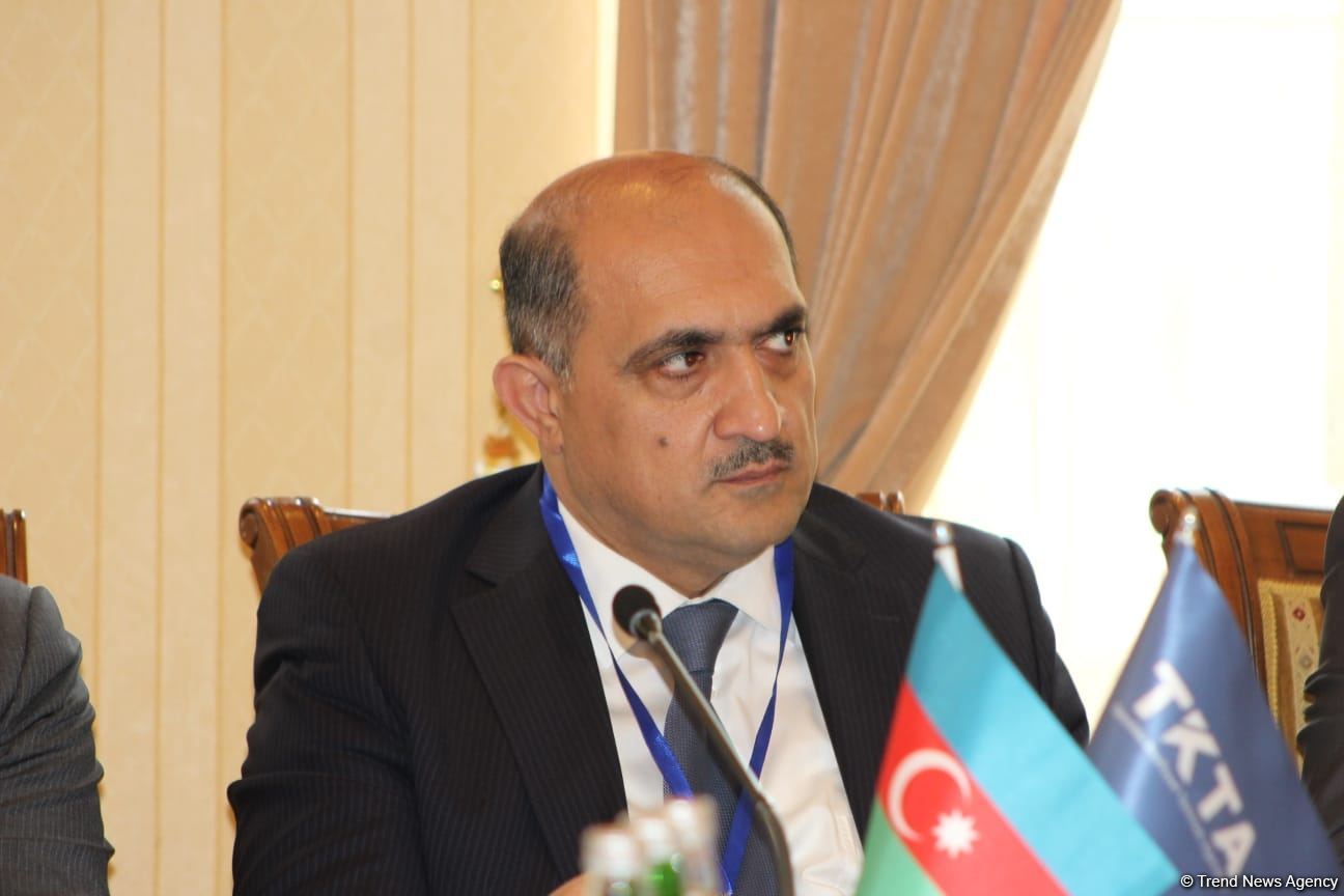 Ali təhsil müəssisələrinin çox dar profili var - Nazir (FOTO)