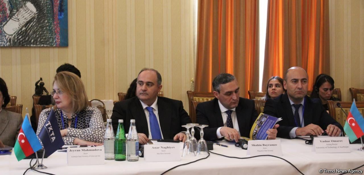 Ali təhsil müəssisələrinin çox dar profili var - Nazir (FOTO)