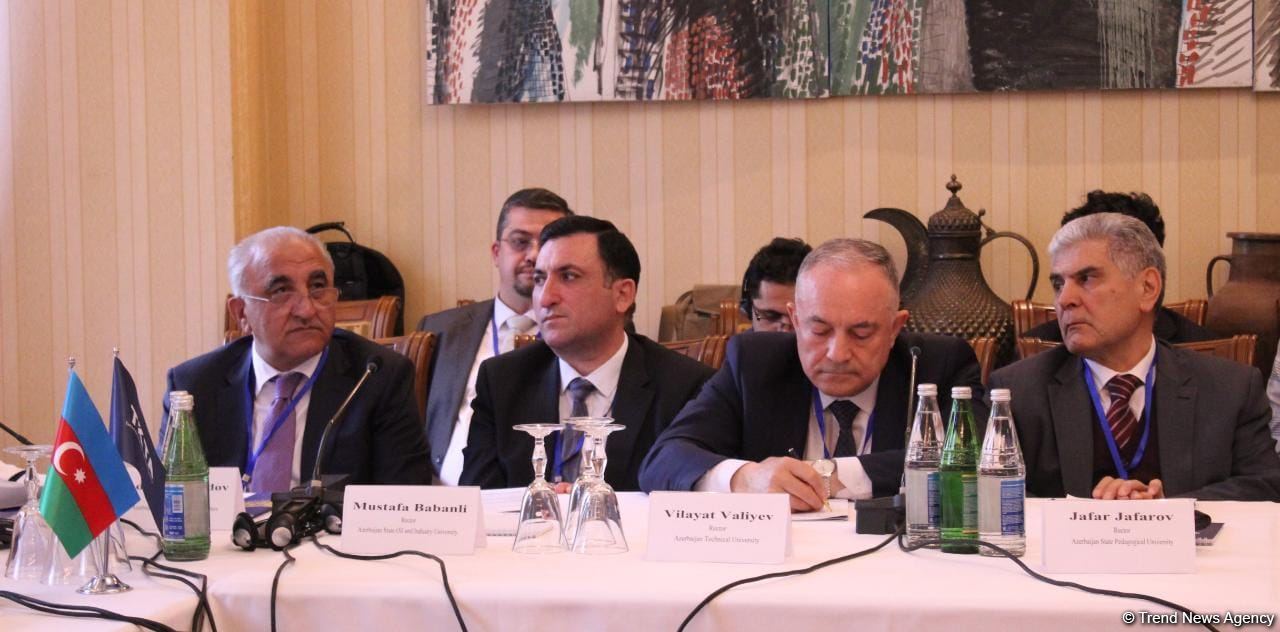 Ali təhsil müəssisələrinin çox dar profili var - Nazir (FOTO)
