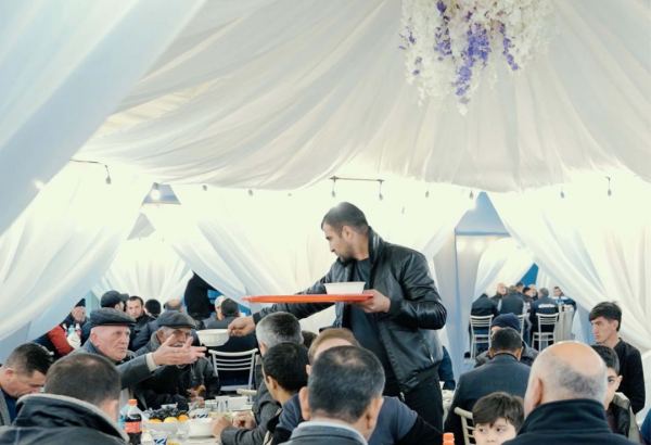 “Nargis” Fondunun təşkilatçılığı ilə Balaxanı qəsəbəsində iftar çadırları qurulub (FOTO)