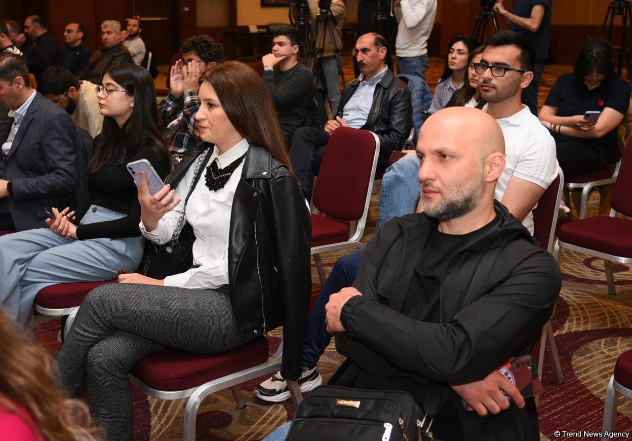 F1 komandalarının Bakıya gəliş vaxtı açıqlanıb (FOTO)