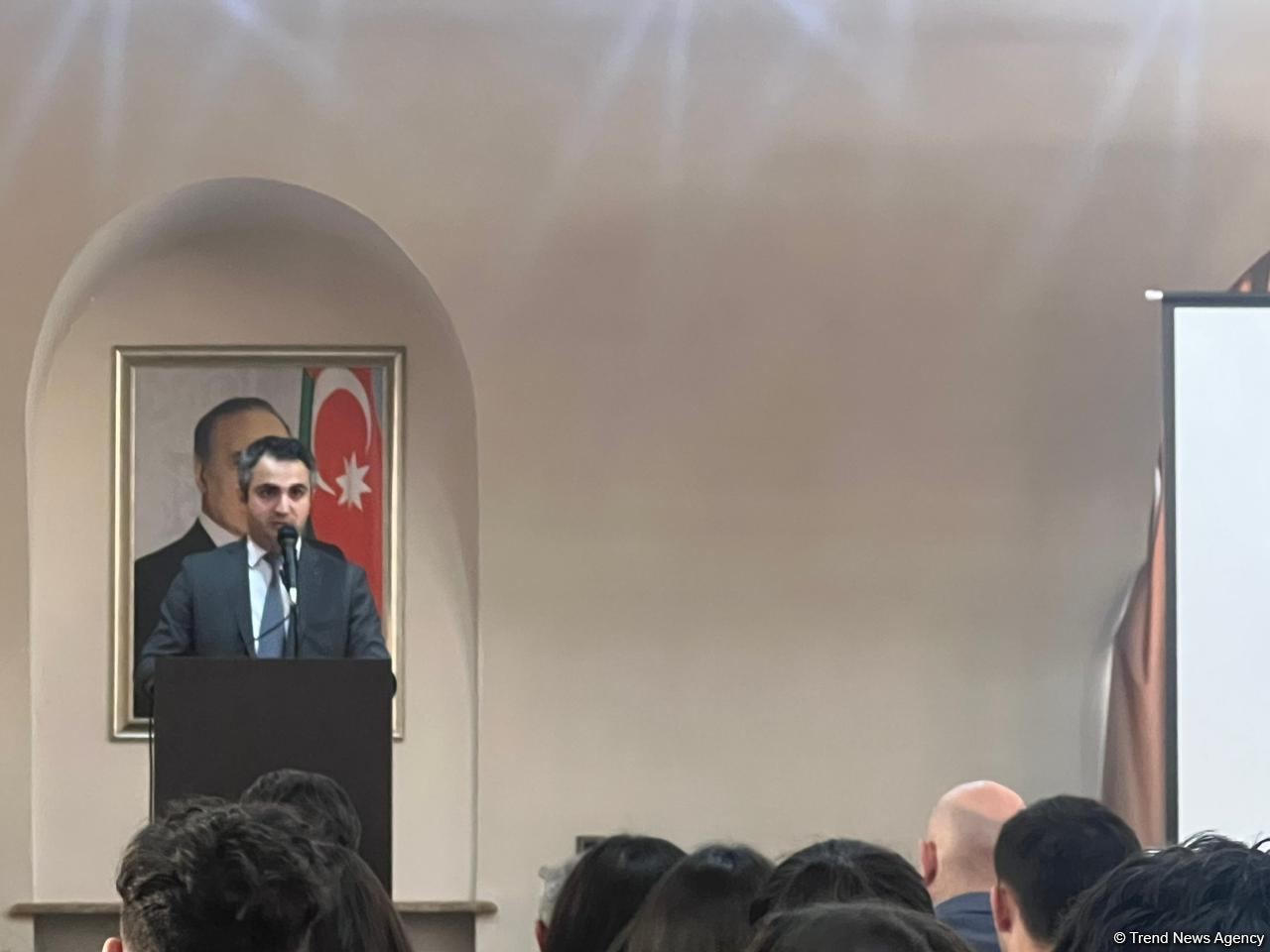Qərbi Azərbaycan İcmasında məlumatlandırma sessiyası keçirilib (FOTO)