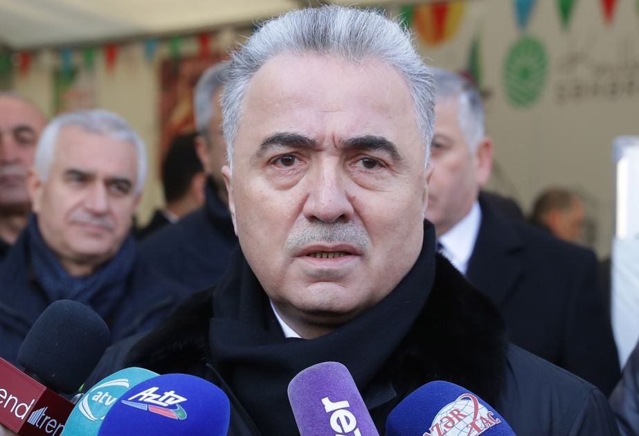 Prezidentin köməkçisi Balaxanı qəsəbəsində rus icmasının nümayəndələri ilə görüşüb