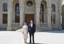 Prezident İlham Əliyev və Birinci xanım Mehriban Əliyeva Nərimanov rayonunda “Cümə” məscidinin açılışında iştirak ediblər (FOTO) (YENİLƏNİB)