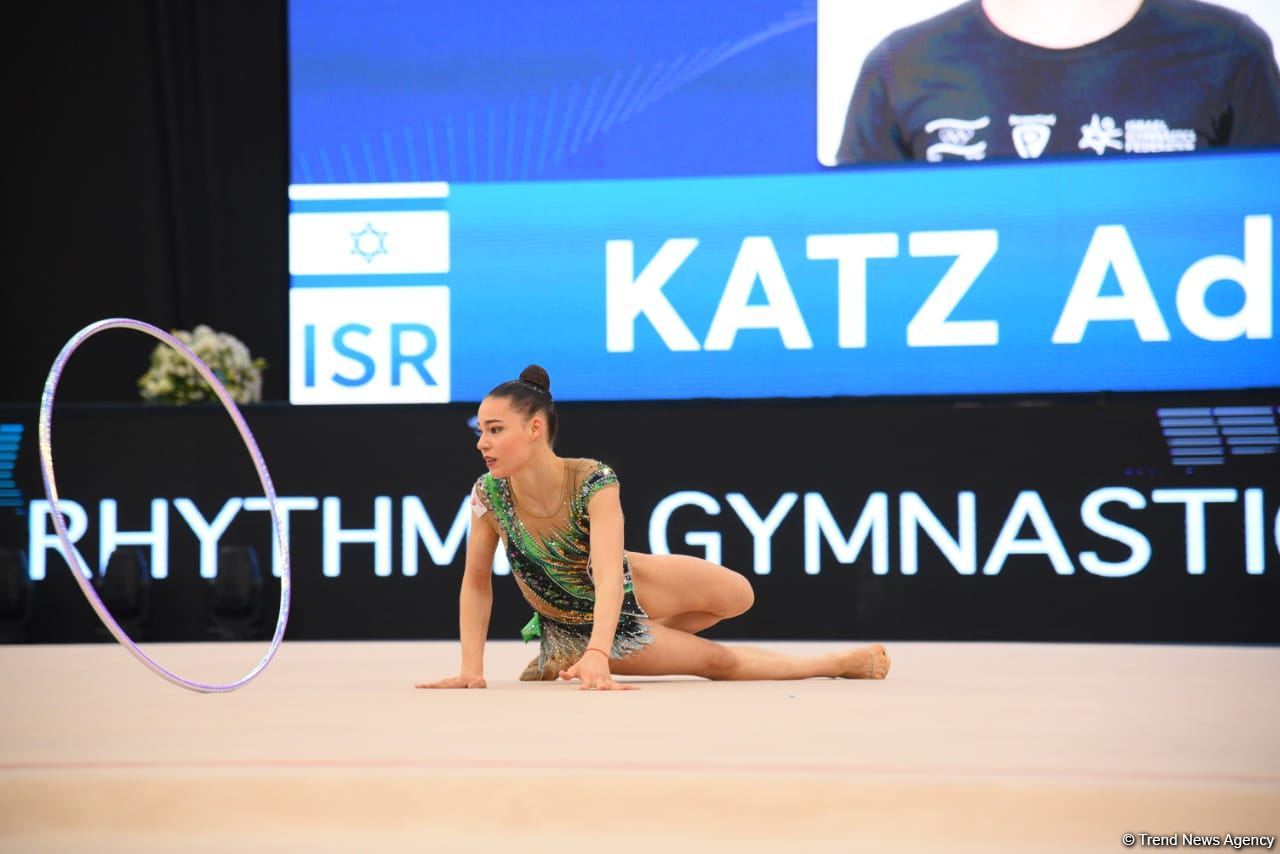Bədii gimnastika üzrə FIG Dünya Kubokunun ilk gününün maraqlı anları (FOTO)