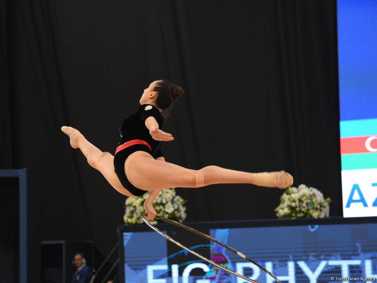 Bədii gimnastika üzrə FIG Dünya Kubokunun ilk gününün maraqlı anları (FOTO)