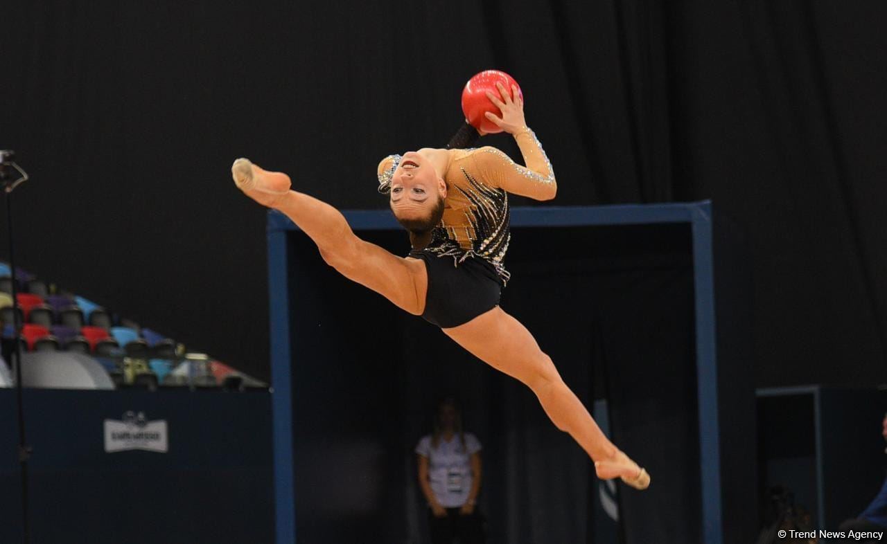 Bakıda bədii gimnastika üzrə FIG Dünya kuboku yarışlarının birinci gününə start verilib (FOTO)