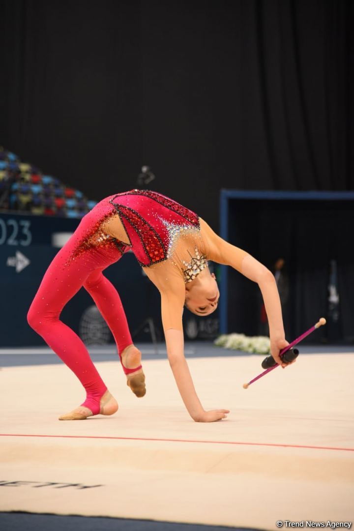Bakıda bədii gimnastika üzrə Dünya Kuboku yarışlarının ikinci günündən maraqlı anlar (FOTO)