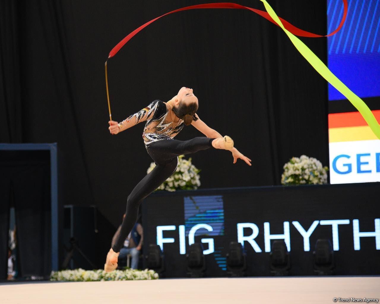 Bakıda bədii gimnastika üzrə Dünya Kuboku yarışlarının ikinci günündən maraqlı anlar (FOTO)