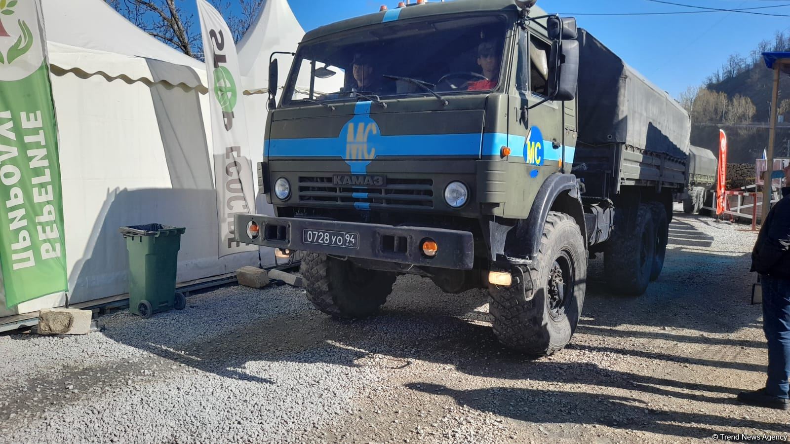 Sülhməramlılara aid 30 avtomobil Laçın yolundan maneəsiz keçib (FOTO)