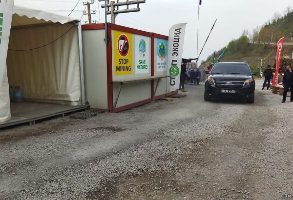 Səhər saatlarından indiyədək sülhməramlılara aid 60 avtomobil Laçın yolundan maneəsiz keçib (FOTO)