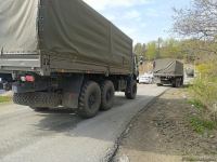 Sülhməramlılara aid 10 avtomobil Laçın yolundan maneəsiz keçib (FOTO)