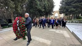 Akademik Zərifə Əliyevanın anadan olmasının 100 illiyinə həsr olunmuş tədbir keçirilib (FOTO)