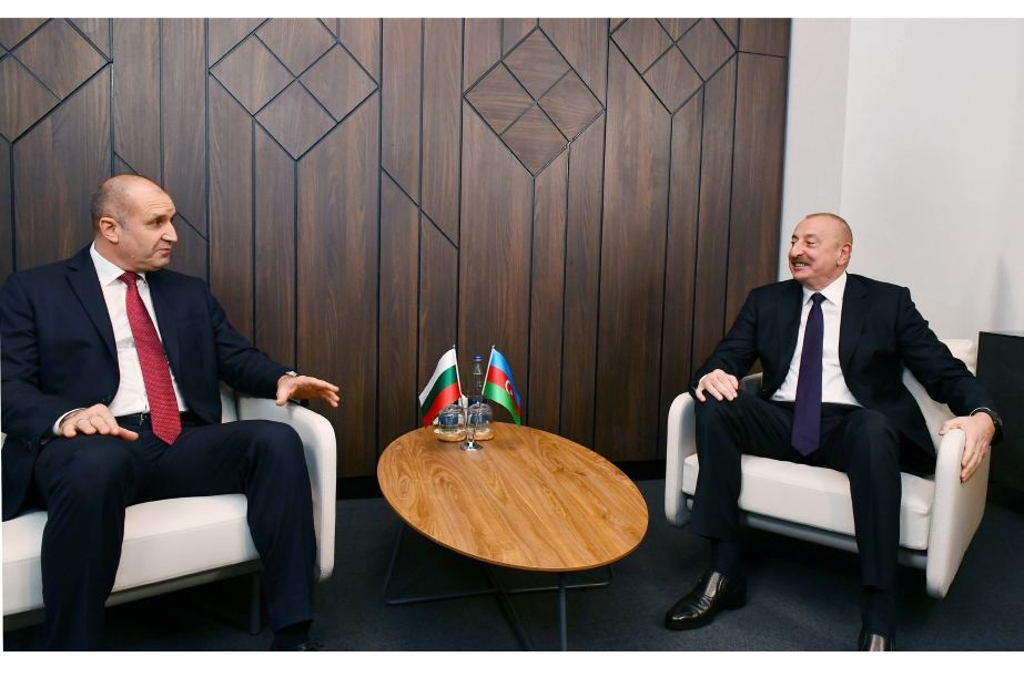 Prezident İlham Əliyevin Bolqarıstan Prezidenti Rumen Radev ilə təkbətək görüşü olub (VİDEO) (YENİLƏNİB)