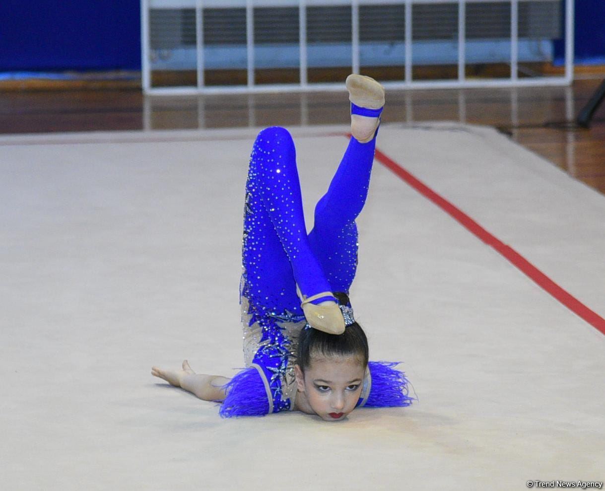 Bədii gimnastika üzrə 28-ci Bakı birinciliyinə start verilib (FOTO)