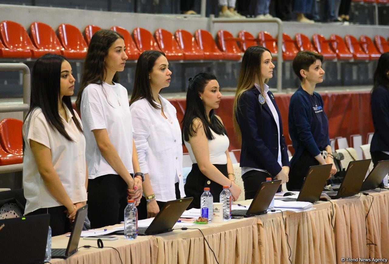 Bədii gimnastika üzrə 28-ci Bakı birinciliyinə start verilib (FOTO)
