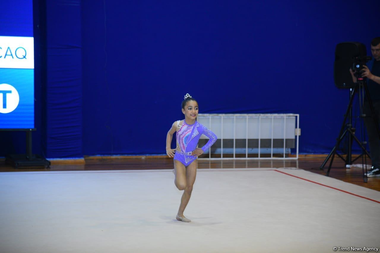 Bədii gimnastika üzrə 28-ci Bakı birinciliyinə start verilib (FOTO)