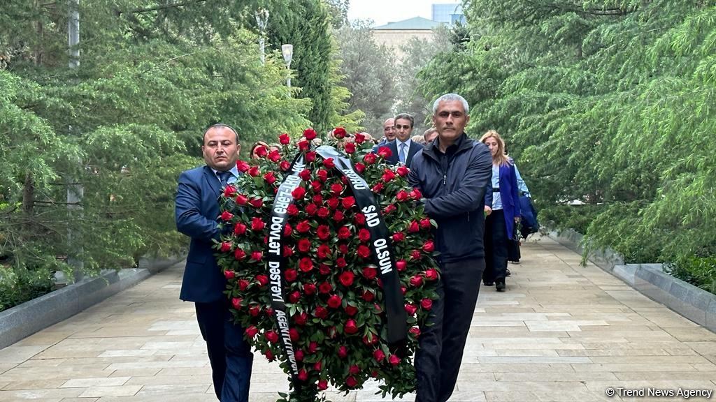 Akademik Zərifə Əliyevanın anadan olmasının 100 illiyinə həsr olunmuş tədbir keçirilib (FOTO)