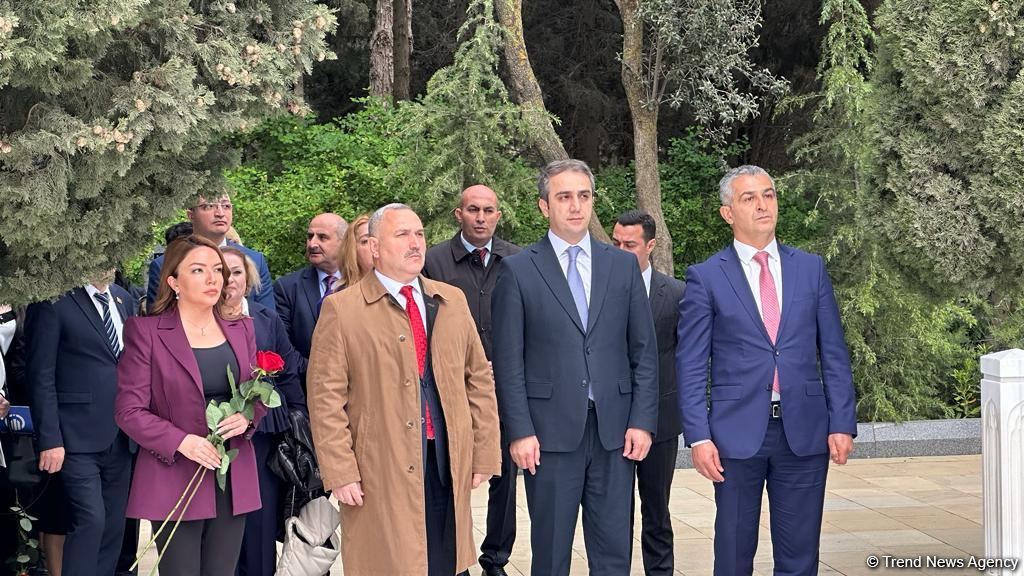 Akademik Zərifə Əliyevanın anadan olmasının 100 illiyinə həsr olunmuş tədbir keçirilib (FOTO)