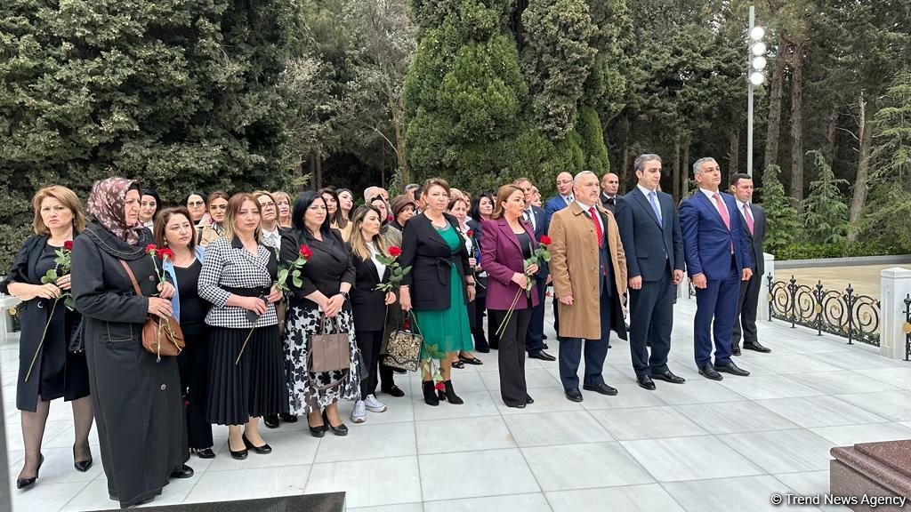 Akademik Zərifə Əliyevanın anadan olmasının 100 illiyinə həsr olunmuş tədbir keçirilib (FOTO)