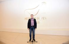 Salvador Dalinin Azərbaycanda ilk dəfə Heydər Əliyev Mərkəzində açılmış sərgisi böyük marağa səbəb olub (VİDEO/FOTO)