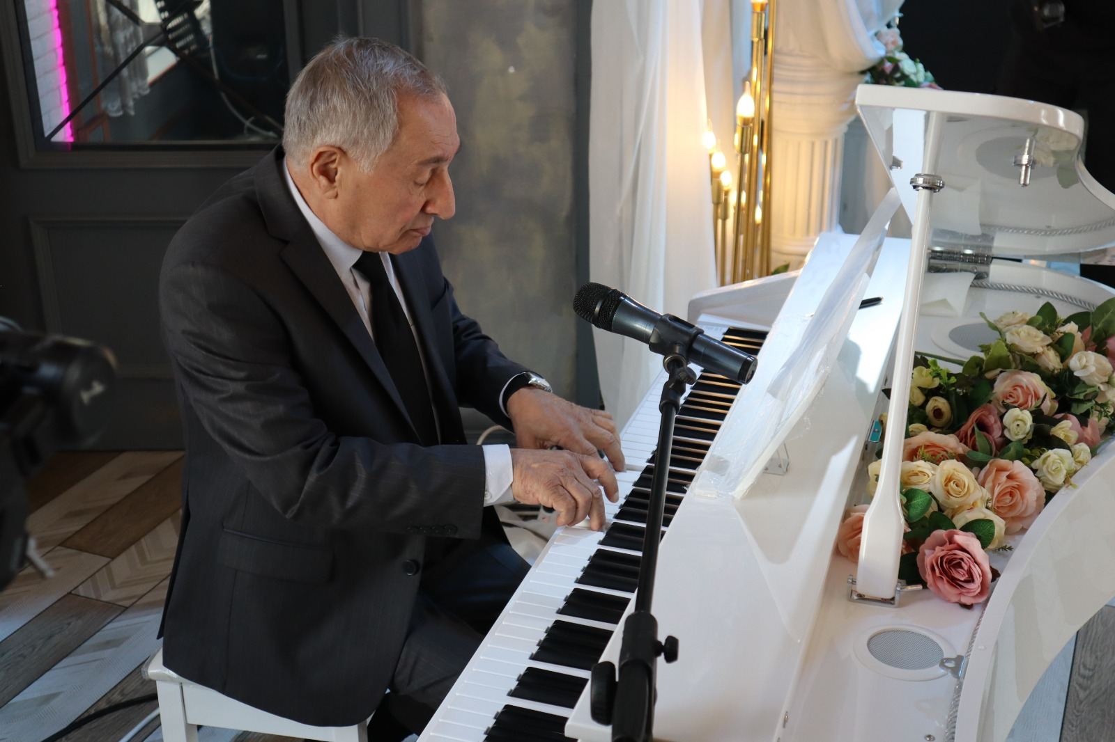 Nərimanov rayonunda akademik Zərifə Əliyevanın xatirəsi anılıb (FOTO/VİDEO)