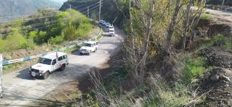 BQXK-ya məxsus avtomobillər Laçın yolundan keçib (FOTO)