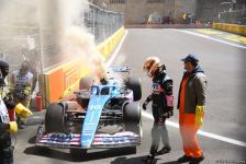 Formula 1 komandalarının sərbəst yürüşündə boliddə yanğın olub (FOTO/VİDEO)