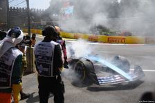 Formula 1 komandalarının sərbəst yürüşündə boliddə yanğın olub (FOTO/VİDEO)