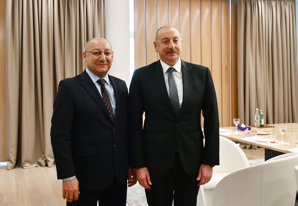 Prezident İlham Əliyev və Birinci xanım Mehriban Əliyeva Türkiyə idmançıları ilə görüşüblər (FOTO/VİDEO) (YENİLƏNİB)