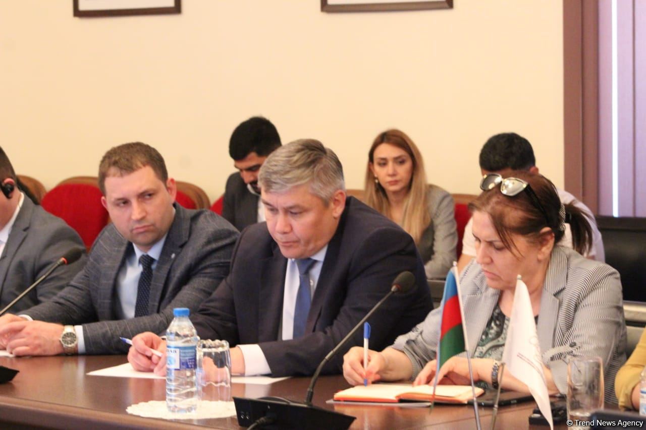 Humanitar minatəmizləmə fəaliyyəti ilə əlaqədar diplomatik korpusun nümayəndələri üçün brifinq keçirilib (FOTO)