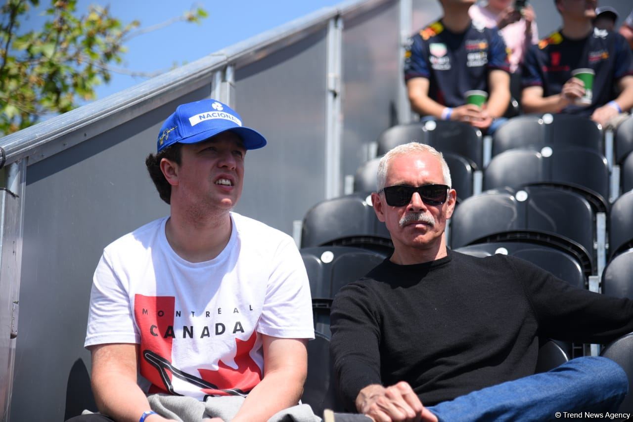 Bakıda Formula 1 komandalarının sərbəst yürüşü start götürüb (FOTO)