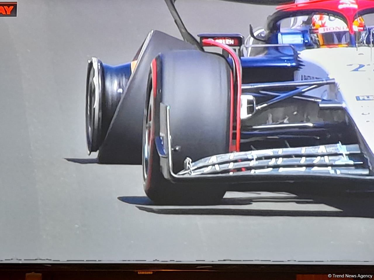 Formula 1 komandalarının sərbəst yürüşündə ilk qəza (FOTO)