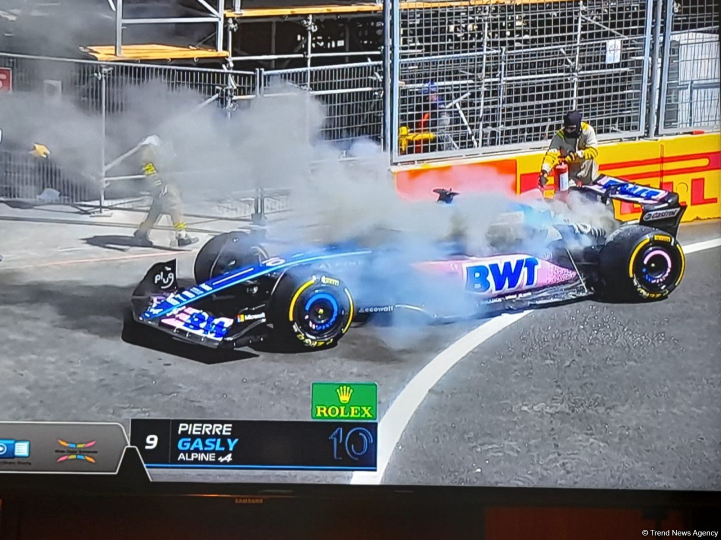 Formula 1 komandalarının sərbəst yürüşündə boliddə yanğın olub (FOTO/VİDEO)