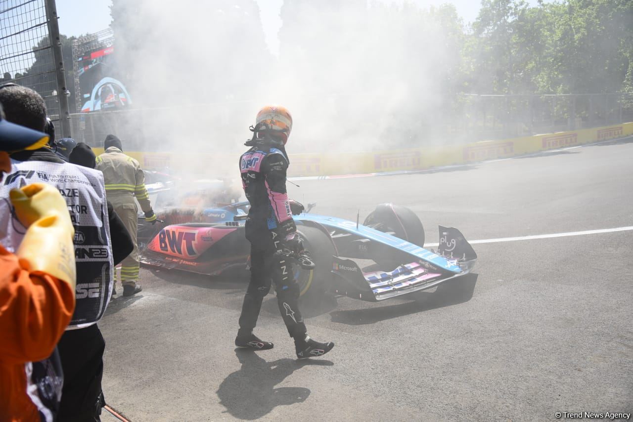 Formula 1 komandalarının sərbəst yürüşündə boliddə yanğın olub (FOTO/VİDEO)