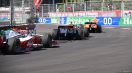 Formula 2 komandalarının birinci sprint yarışı başlayıb (FOTO)